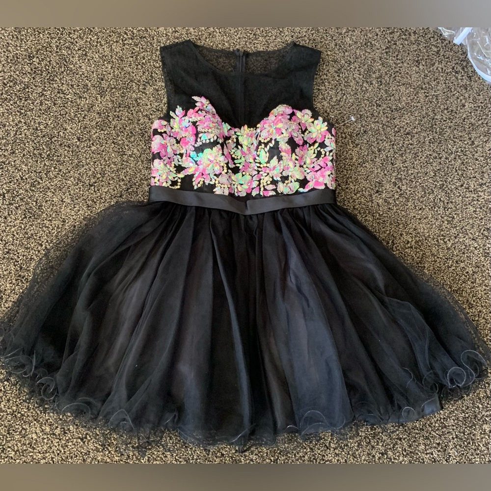 Black Floral Applique Tulle Dress size 16 see measurements in pics